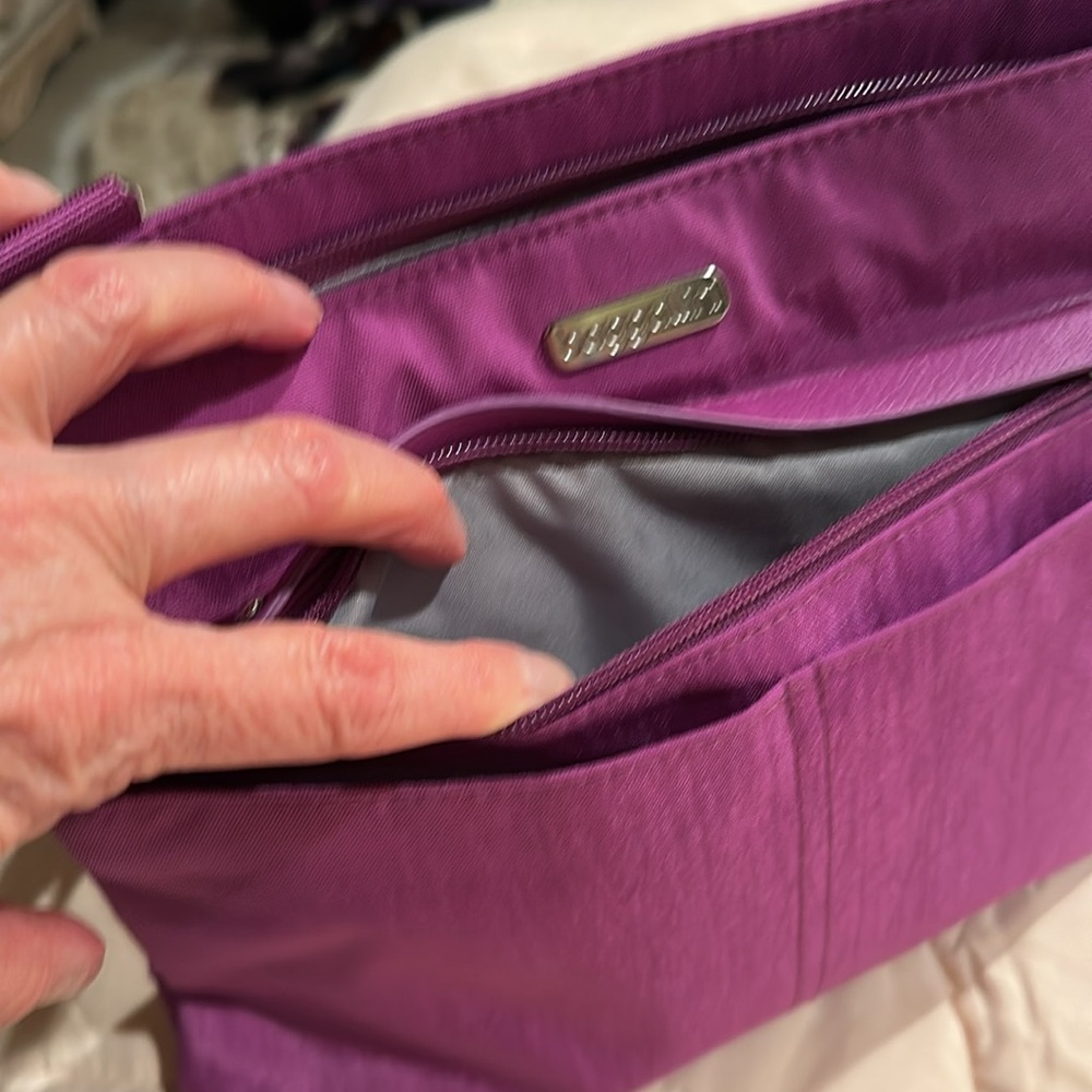 Baggalini purse - Picture 3 of 6